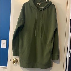 Oversized hoodie with pockets
